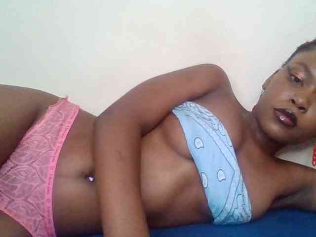 LillyGoddess webcam