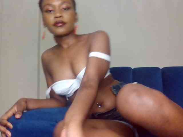 LillyGoddess webcam