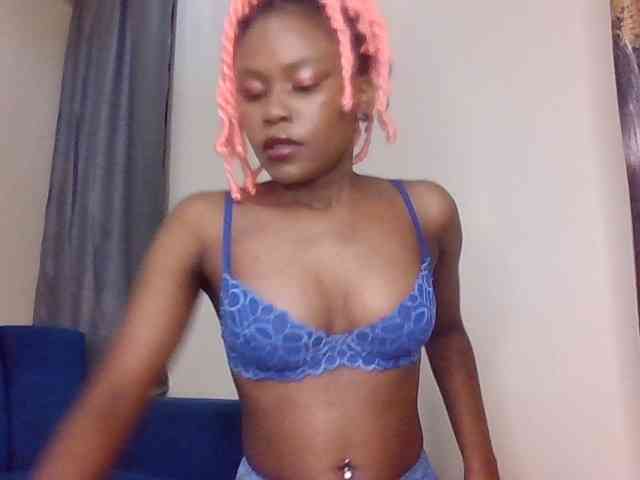 LillyGoddess webcam