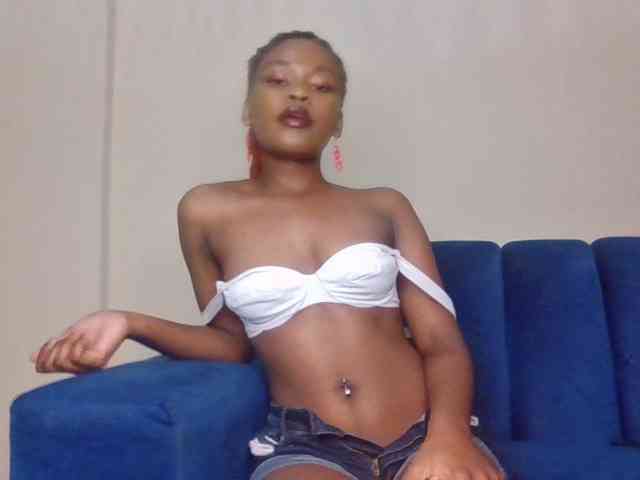 LillyGoddess webcam