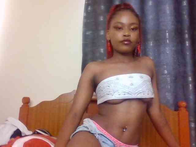 LillyGoddess webcam