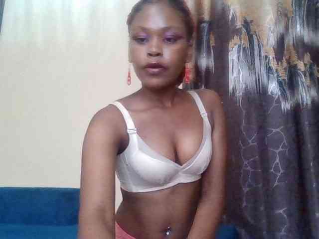 LillyGoddess webcam