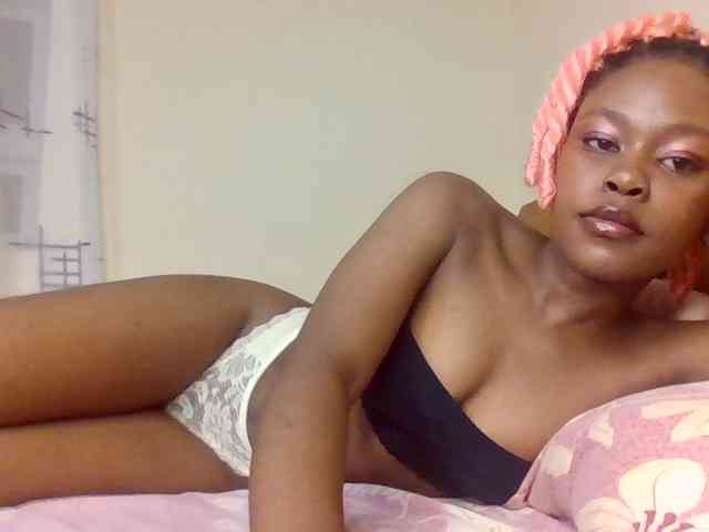 LillyGoddess webcam