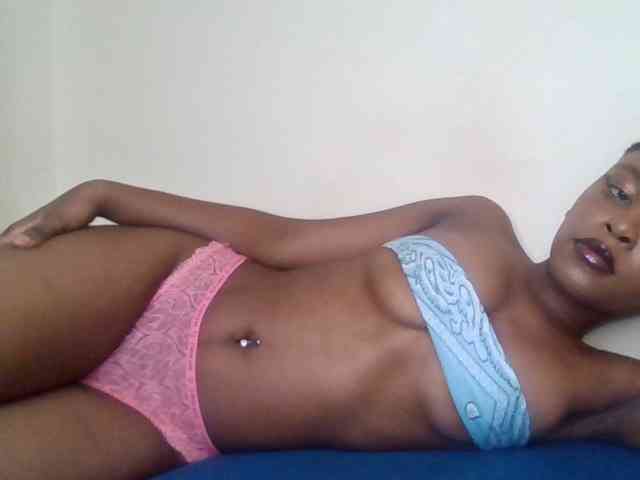 LillyGoddess webcam