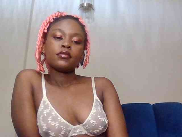 LillyGoddess webcam