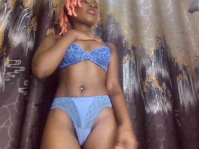 LillyGoddess webcam