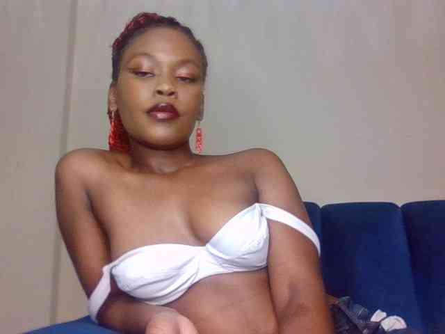 LillyGoddess webcam