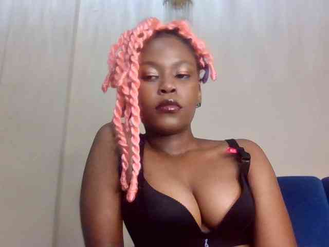 LillyGoddess webcam