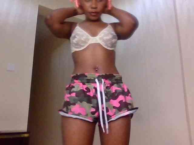 LillyGoddess webcam