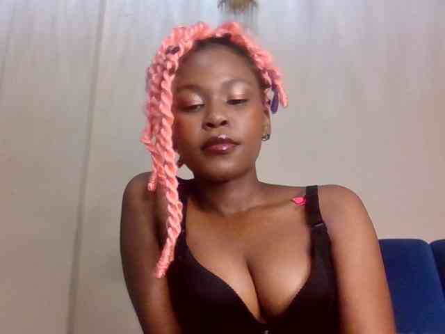 LillyGoddess webcam