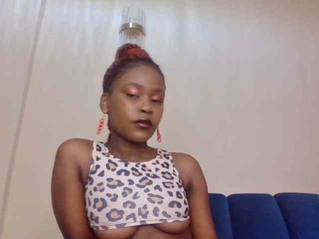 LillyGoddess webcam