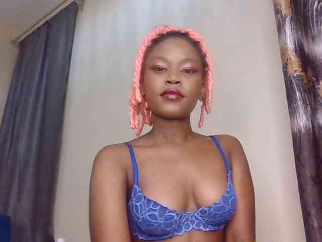 LillyGoddess webcam