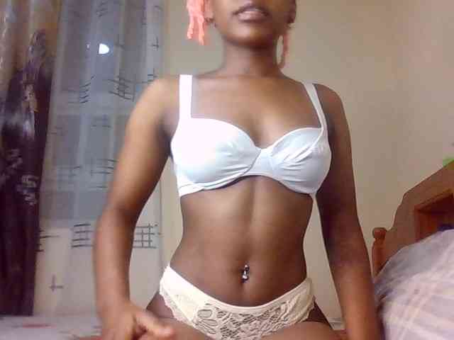 LillyGoddess webcam