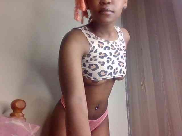LillyGoddess webcam