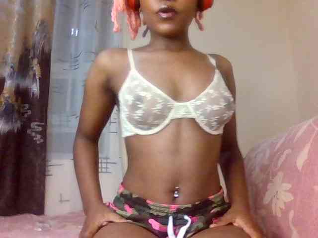 LillyGoddess webcam