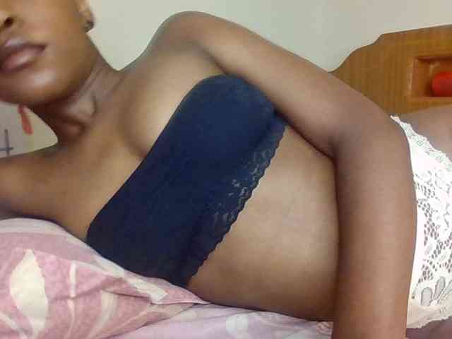 LillyGoddess webcam
