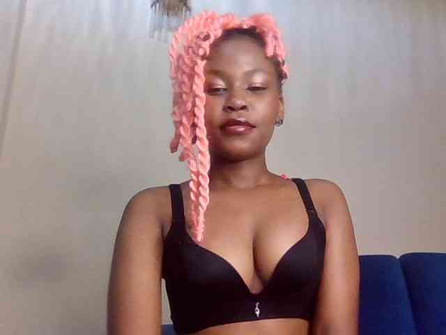 LillyGoddess webcam