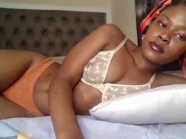LillyGoddess webcam