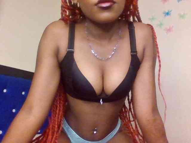 LillyGoddess webcam
