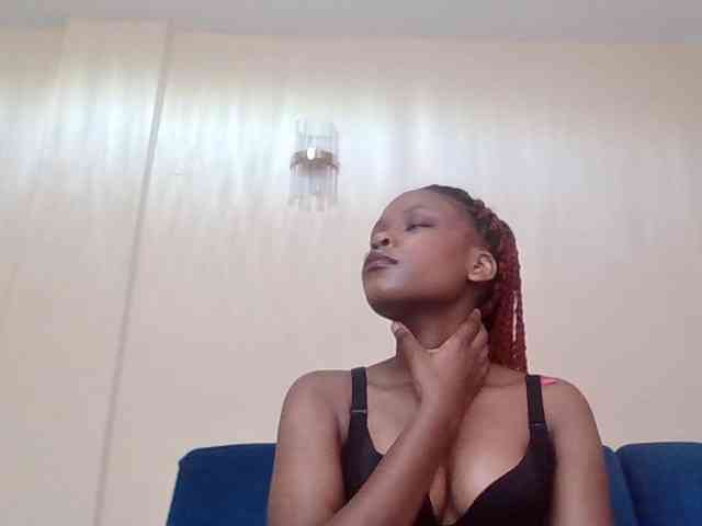LillyGoddess webcam