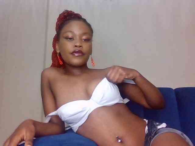 LillyGoddess webcam