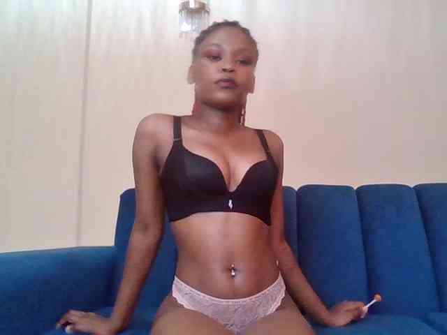LillyGoddess webcam