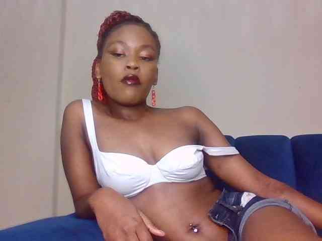 LillyGoddess webcam
