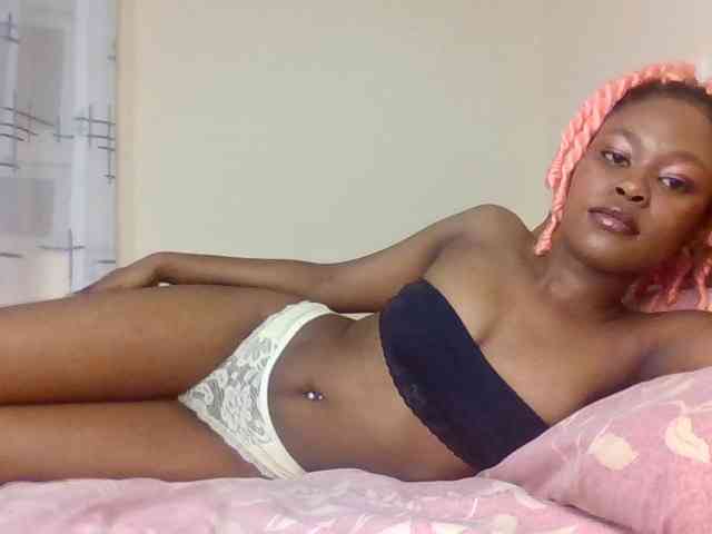 LillyGoddess webcam