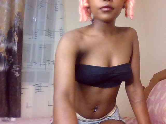 LillyGoddess webcam