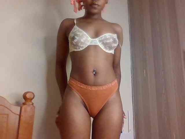 LillyGoddess webcam