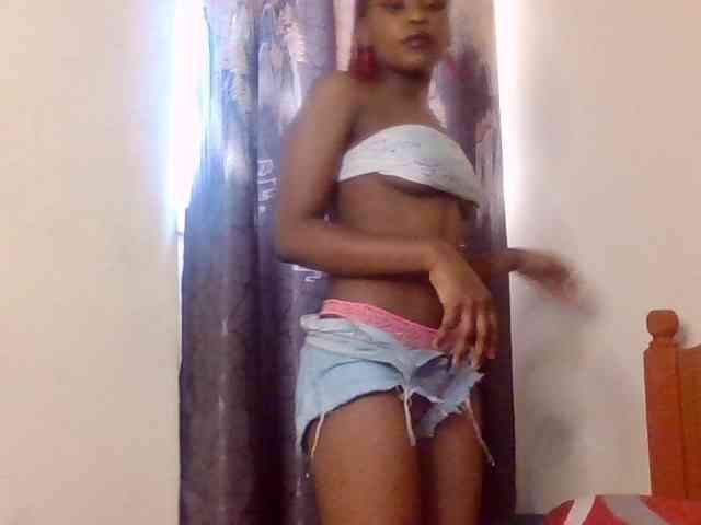 LillyGoddess webcam
