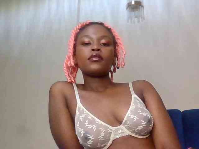 LillyGoddess webcam