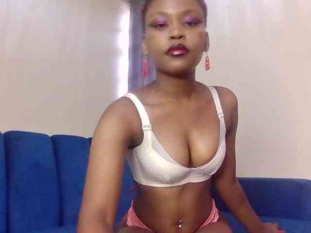 LillyGoddess webcam