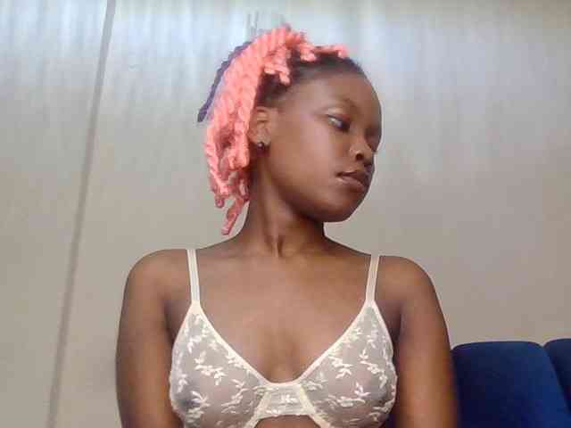 LillyGoddess webcam