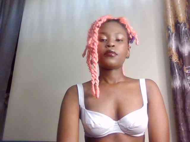 LillyGoddess webcam
