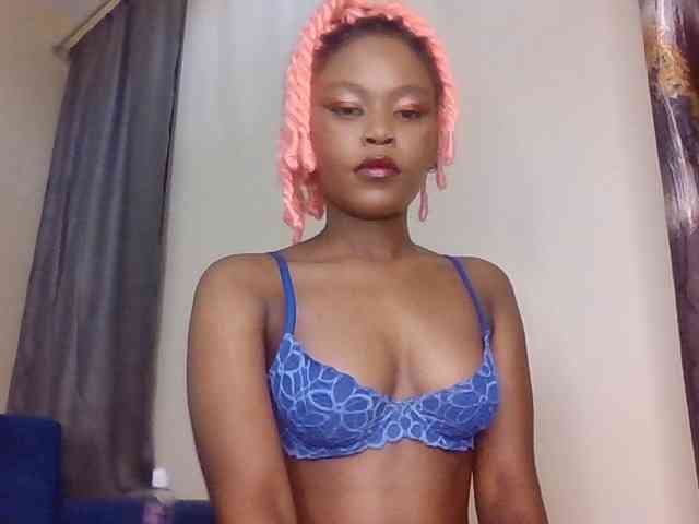 LillyGoddess webcam