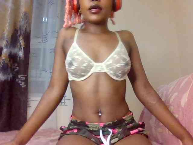 LillyGoddess webcam