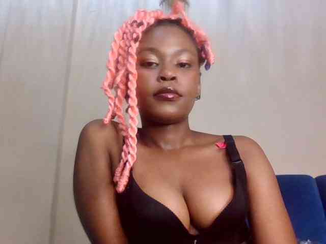 LillyGoddess webcam