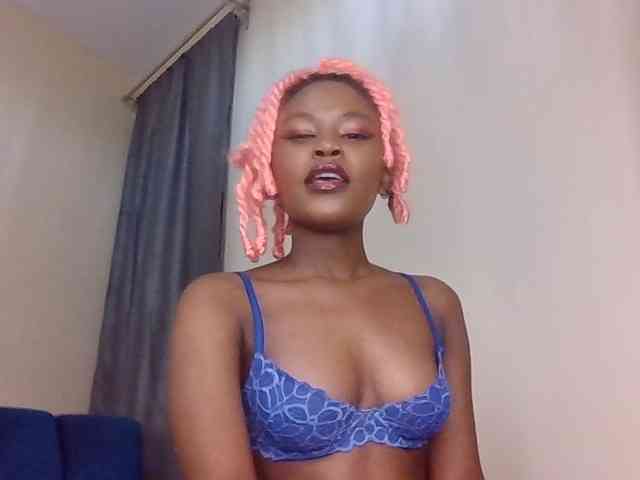 LillyGoddess webcam