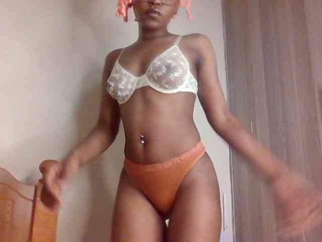 LillyGoddess webcam