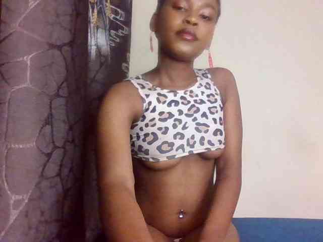 LillyGoddess webcam