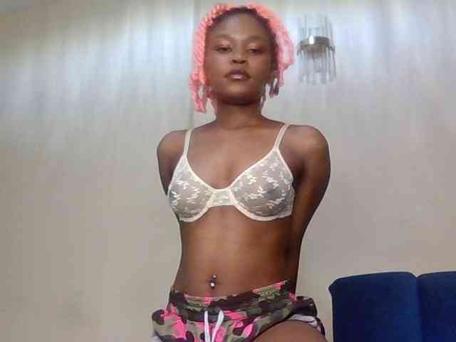 LillyGoddess webcam