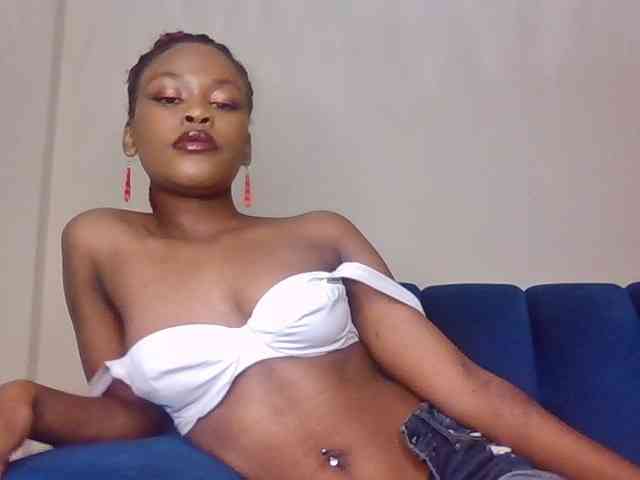 LillyGoddess webcam