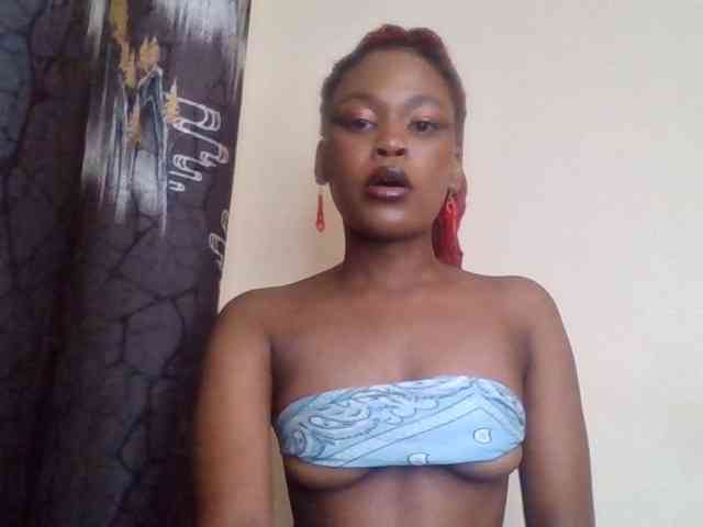 LillyGoddess webcam
