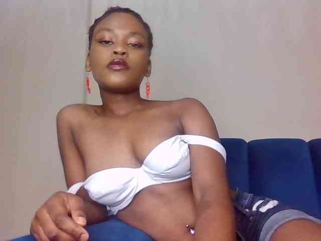 LillyGoddess webcam