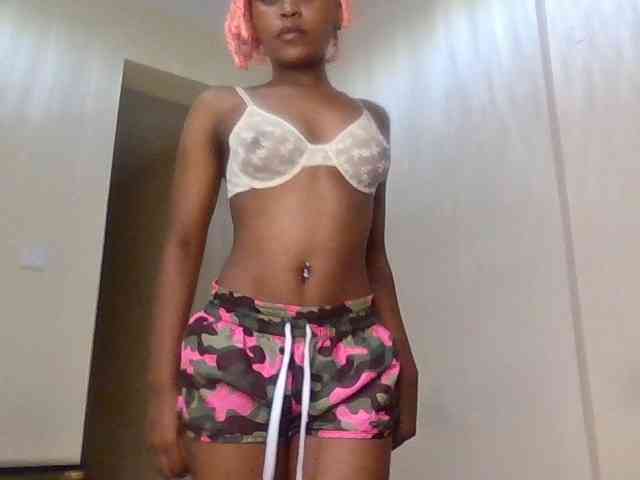 LillyGoddess webcam