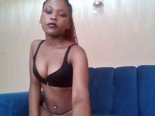 LillyGoddess webcam