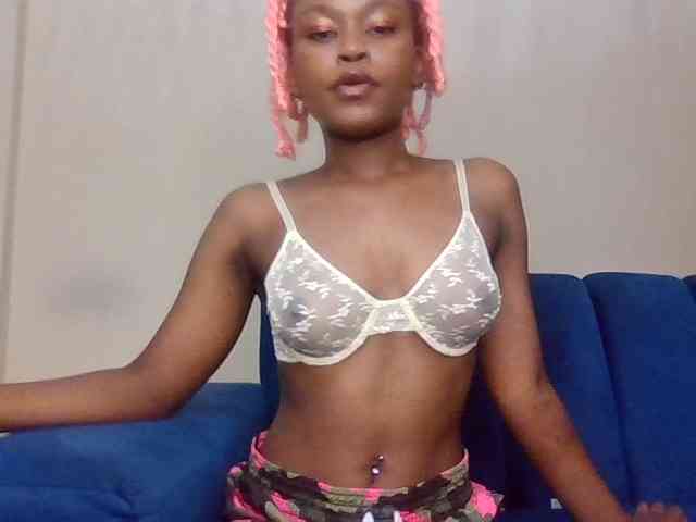 LillyGoddess webcam