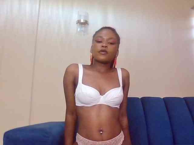 LillyGoddess webcam