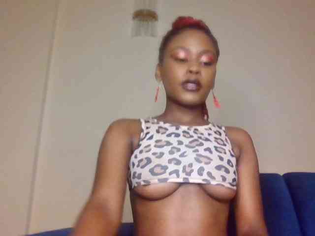 LillyGoddess webcam